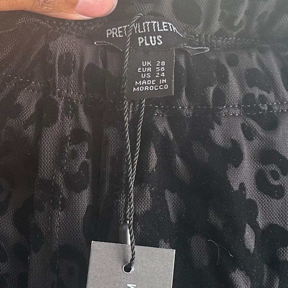 P.L.T Cheetah short skirt - Picture 5 of 6